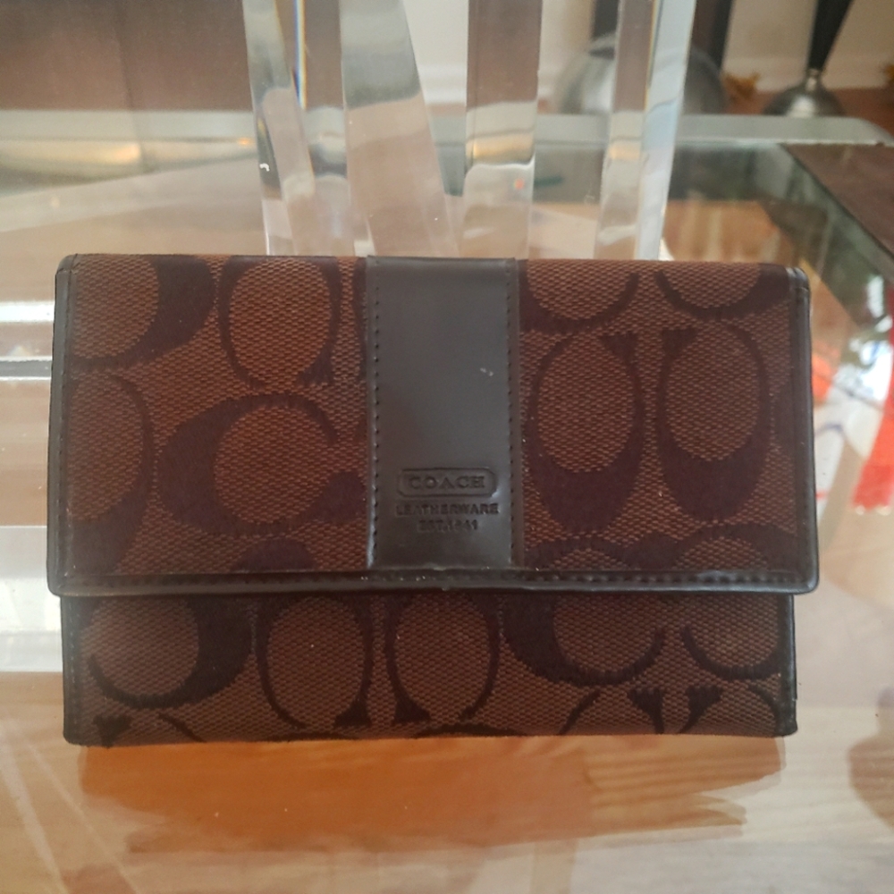 Coach wallet-Dark Brown